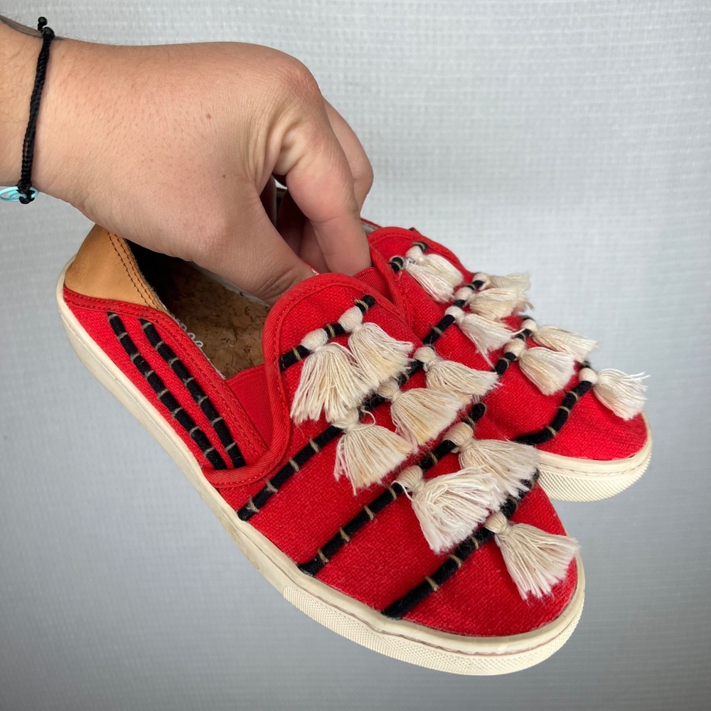 Soludos Womens Red Tassel Slip On Sneakers Boho Leather Trim Shoes Size 6
